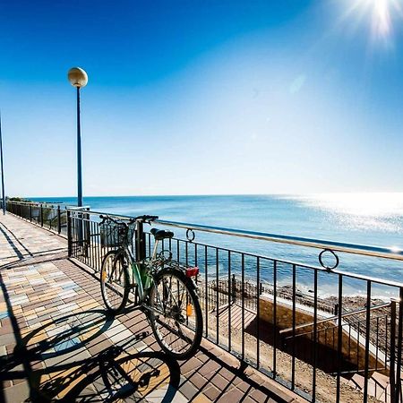 Apartamento Sea Senses Victoria Frente Al Mar Torrevieja Ngoại thất bức ảnh