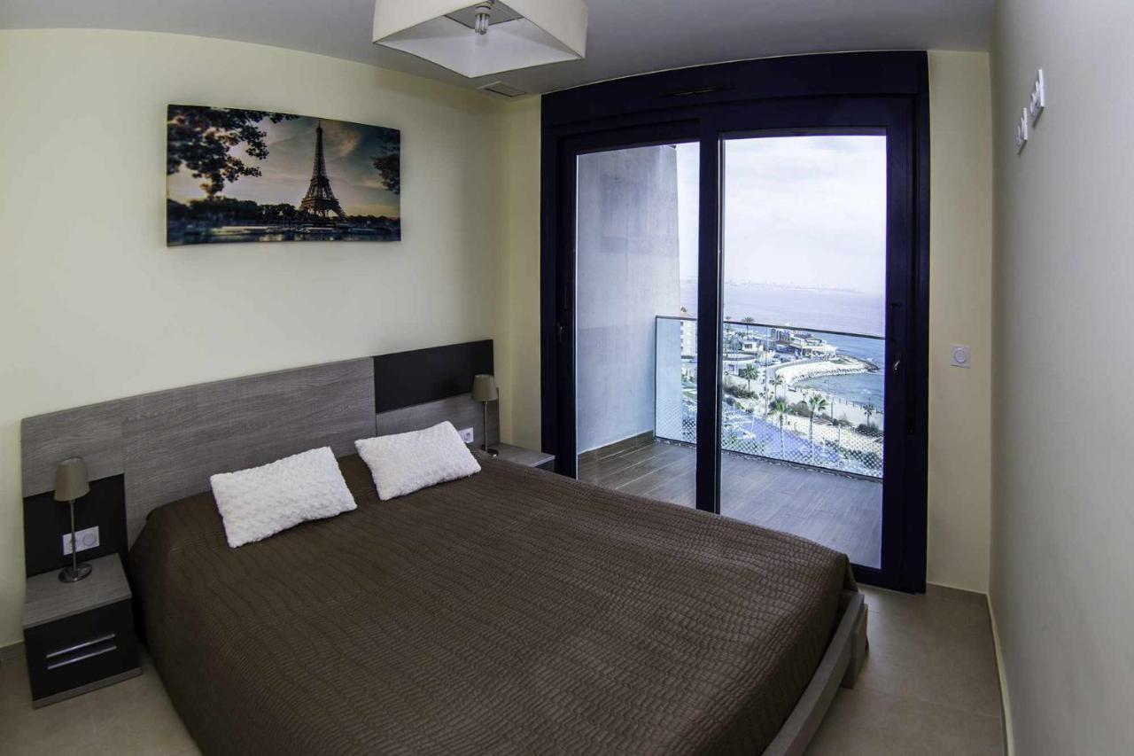 Apartamento Sea Senses Victoria Frente Al Mar Torrevieja Ngoại thất bức ảnh