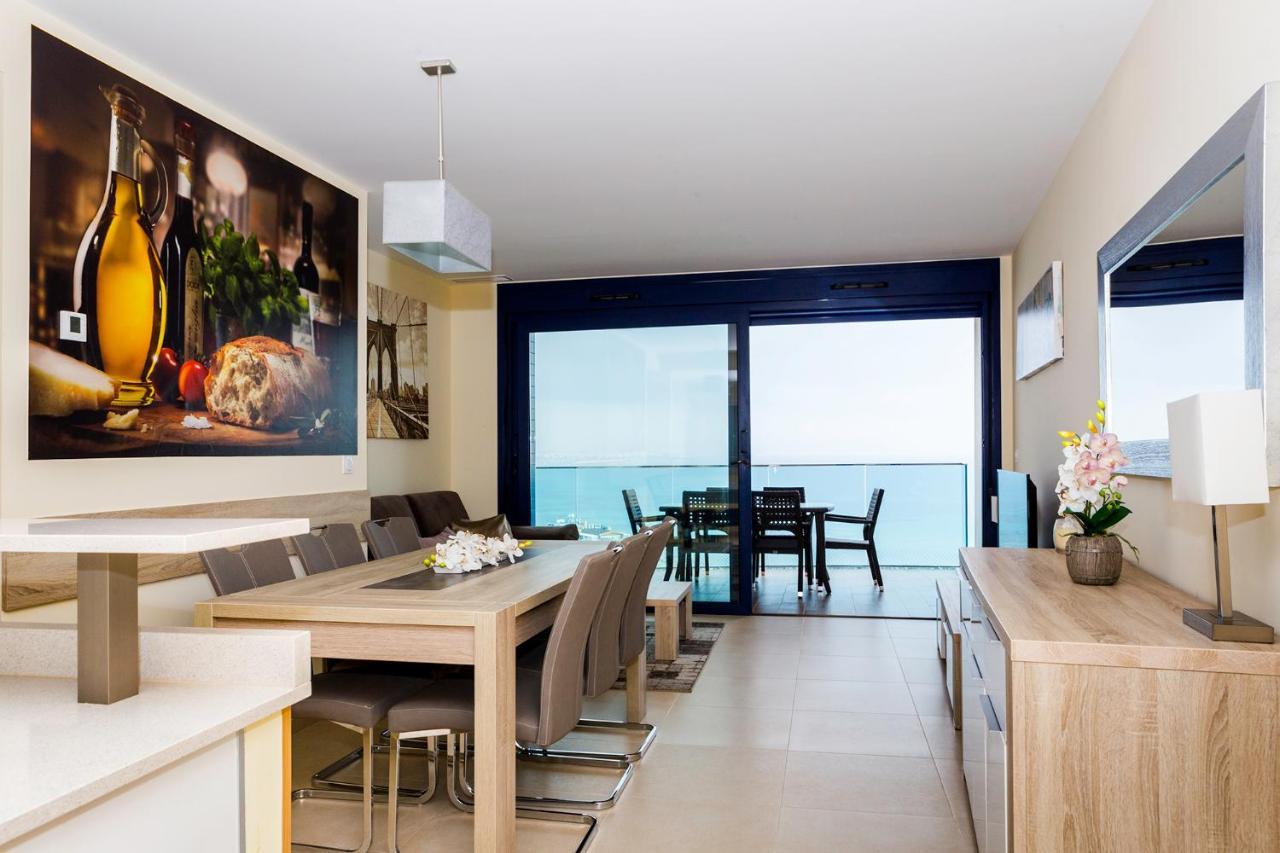 Apartamento Sea Senses Victoria Frente Al Mar Torrevieja Ngoại thất bức ảnh