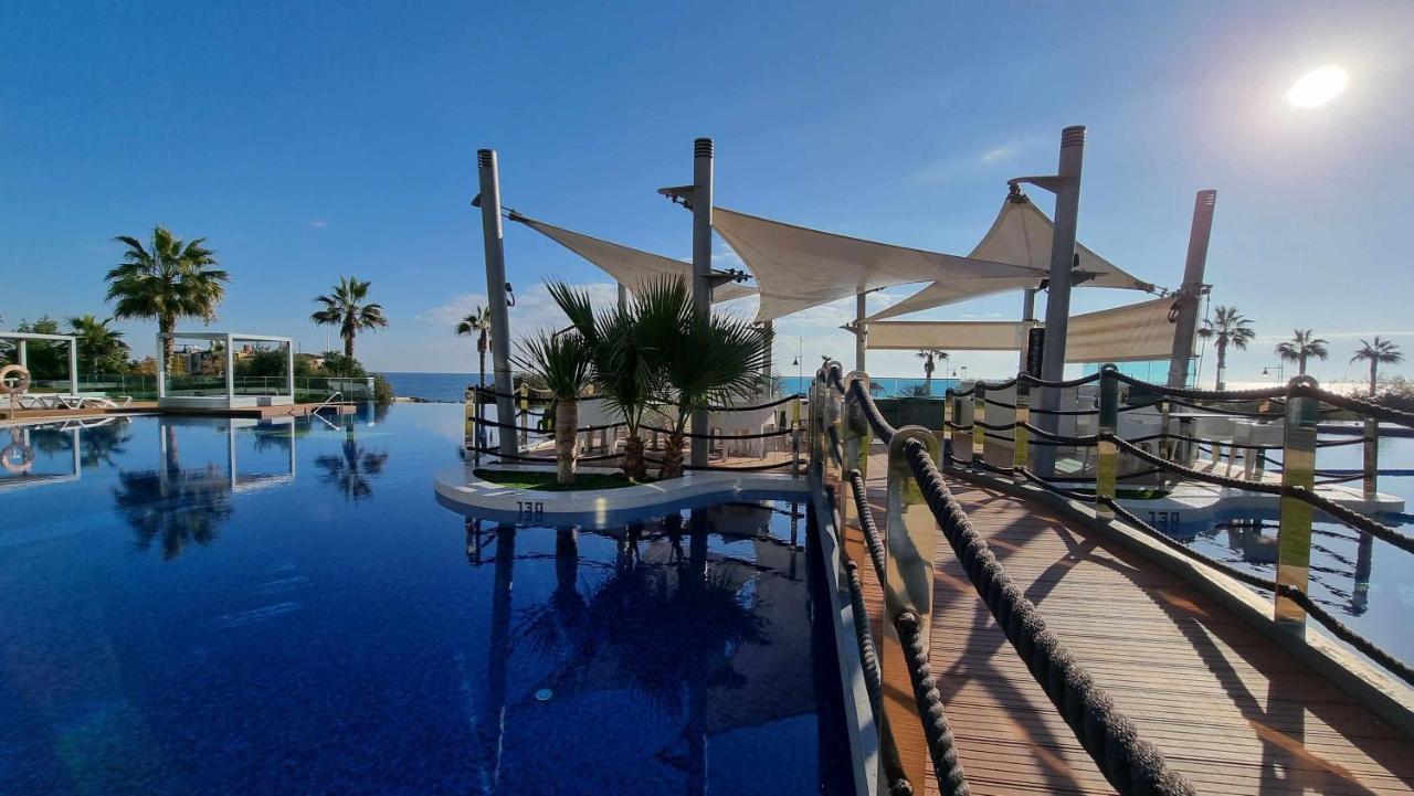 Apartamento Sea Senses Victoria Frente Al Mar Torrevieja Ngoại thất bức ảnh