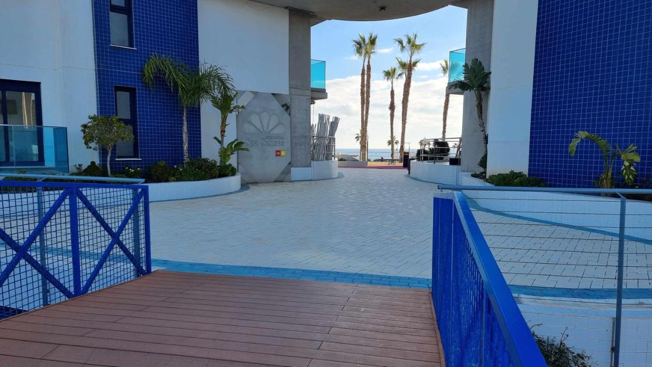 Apartamento Sea Senses Victoria Frente Al Mar Torrevieja Ngoại thất bức ảnh