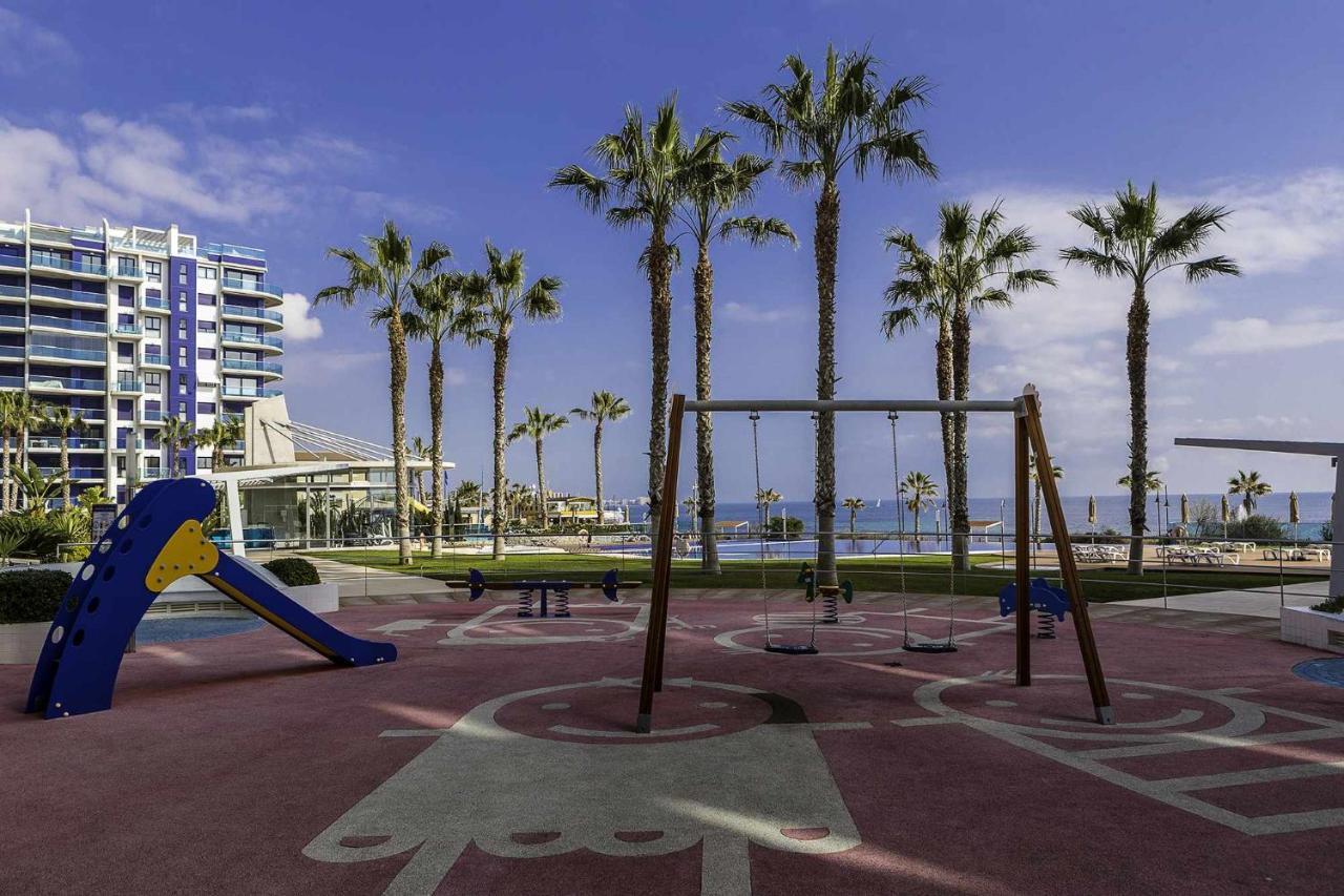 Apartamento Sea Senses Victoria Frente Al Mar Torrevieja Ngoại thất bức ảnh